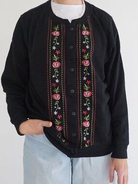 Vintage C&K Designs Black Floral Embroidered Button Cardigan Cottagecore L